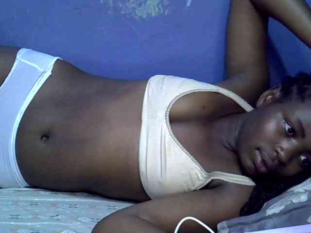 curvy-corazon webcam