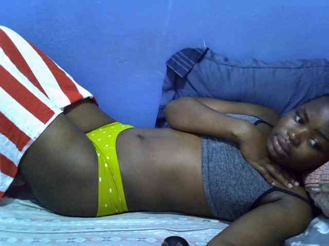 curvy-corazon webcam