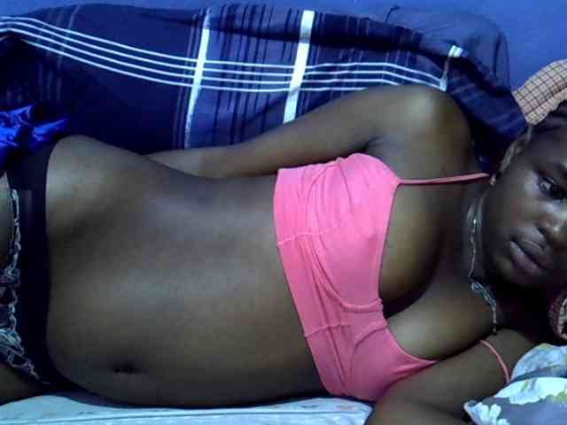 curvy-corazon webcam