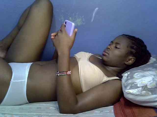 curvy-corazon webcam