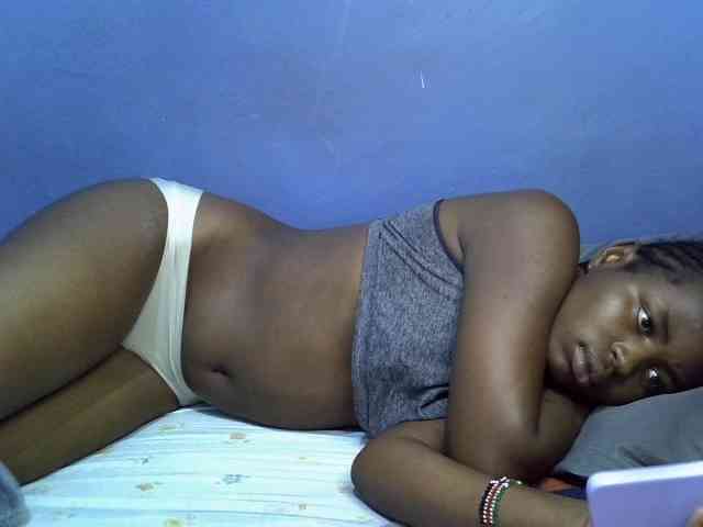 curvy-corazon webcam