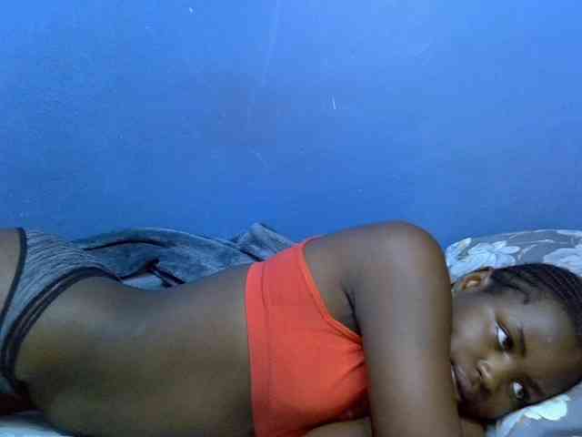 curvy-corazon webcam