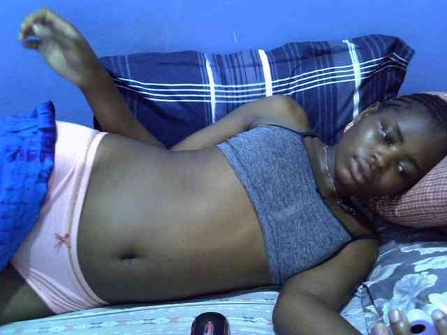 curvy-corazon webcam