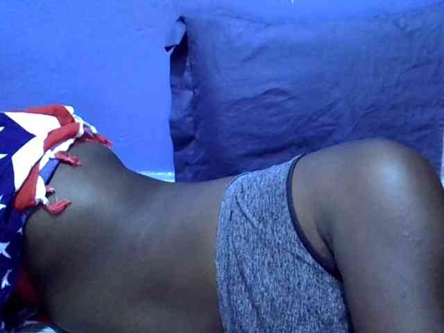 curvy-corazon webcam