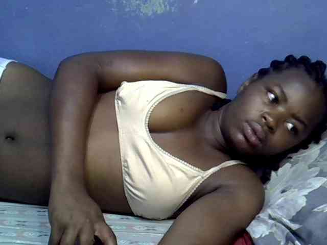 curvy-corazon webcam