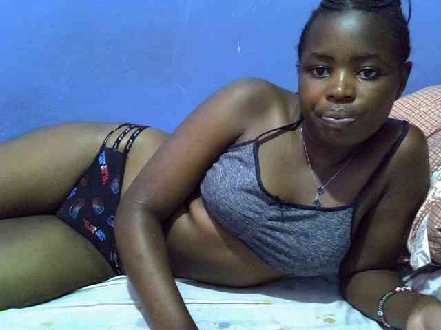 curvy-corazon webcam