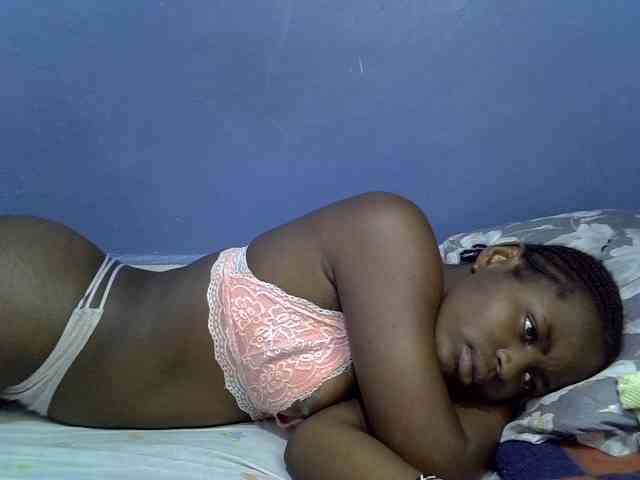 curvy-corazon webcam