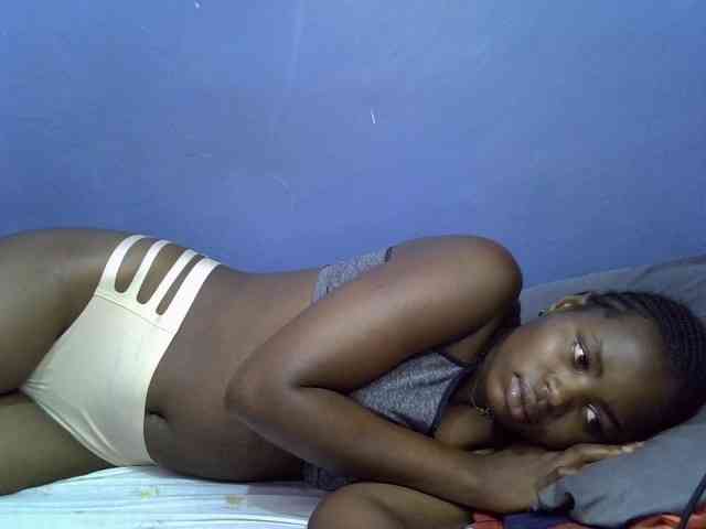 curvy-corazon webcam