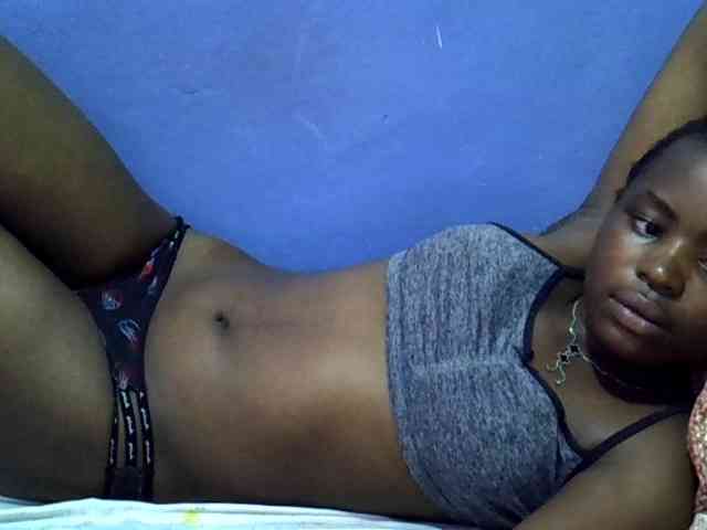 curvy-corazon webcam