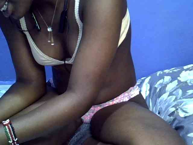 curvy-corazon webcam