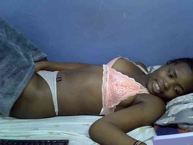 curvy-corazon webcam