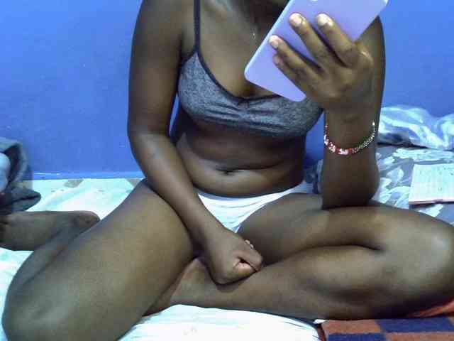 curvy-corazon webcam
