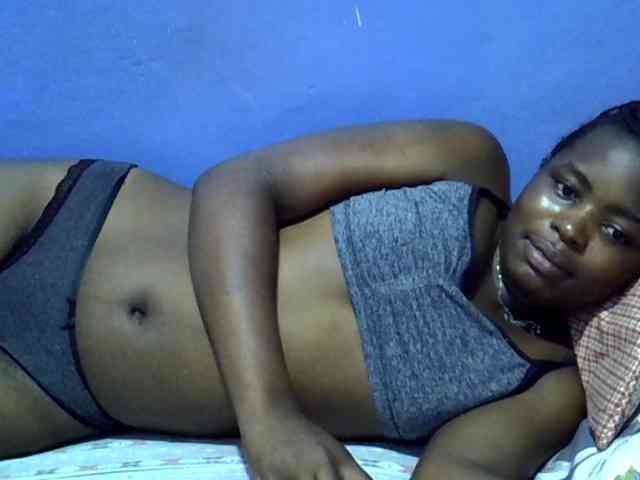 curvy-corazon webcam