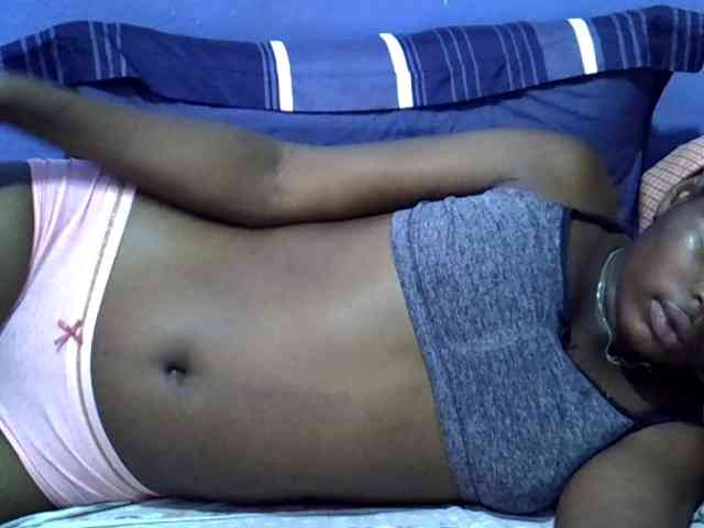 curvy-corazon webcam
