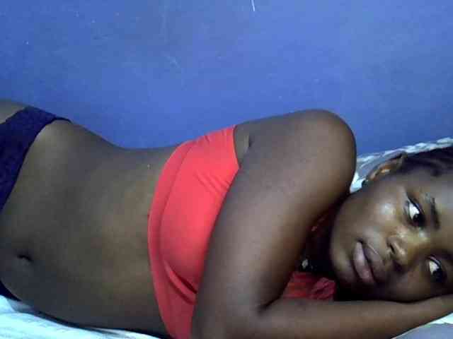 curvy-corazon webcam