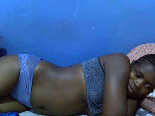 curvy-corazon webcam