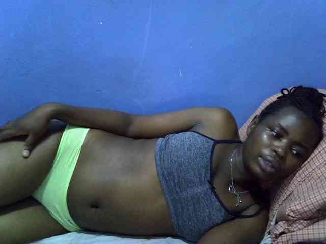 curvy-corazon webcam