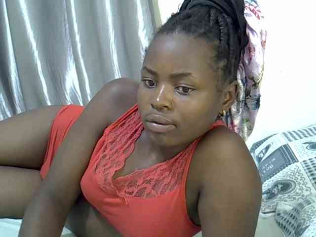 curvy-corazon webcam