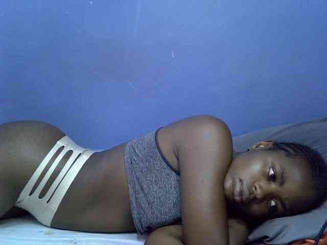 curvy-corazon webcam