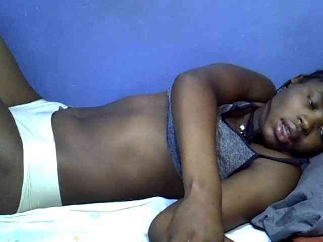 curvy-corazon webcam
