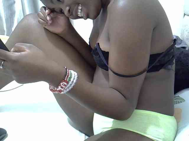 curvy-corazon webcam