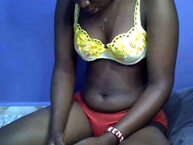curvy-corazon webcam