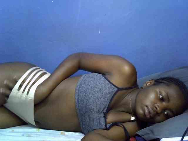 curvy-corazon webcam