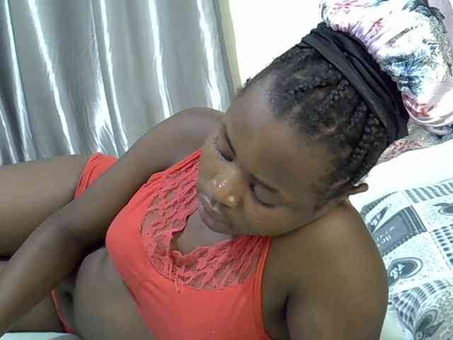 curvy-corazon webcam