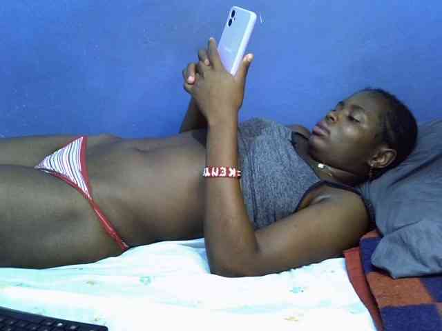 curvy-corazon webcam