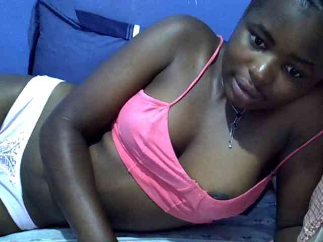 curvy-corazon webcam