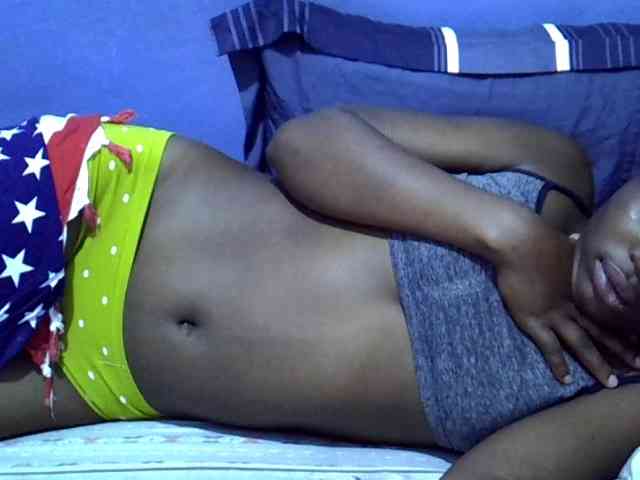curvy-corazon webcam