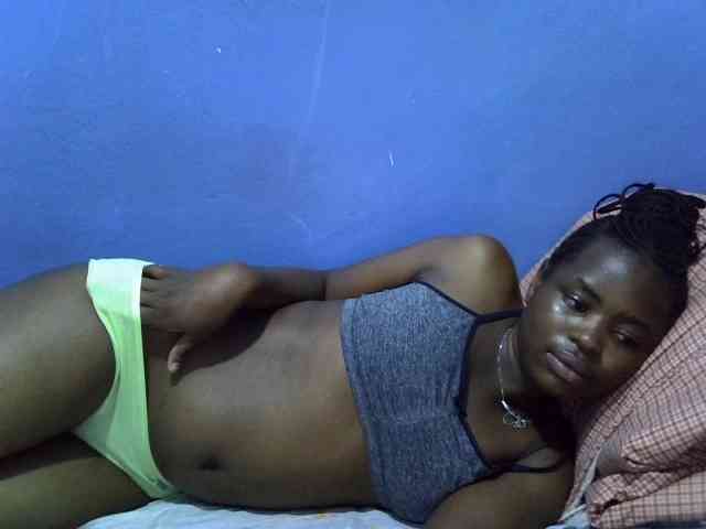 curvy-corazon webcam