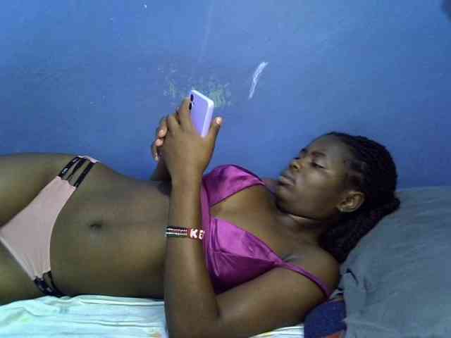 curvy-corazon webcam