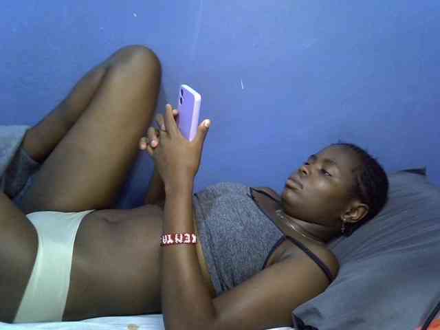 curvy-corazon webcam