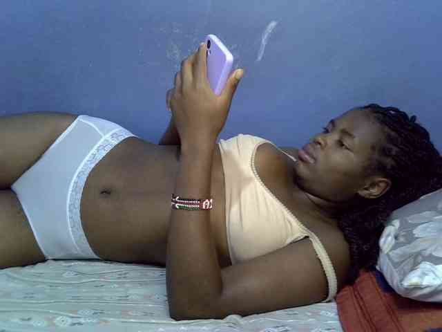 curvy-corazon webcam