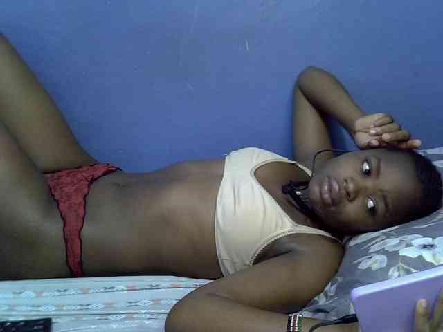 curvy-corazon webcam