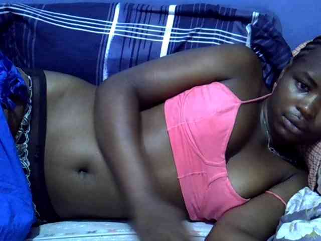 curvy-corazon webcam