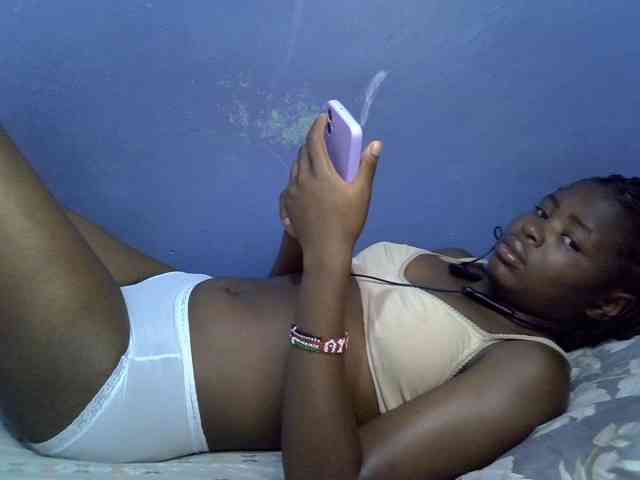 curvy-corazon webcam