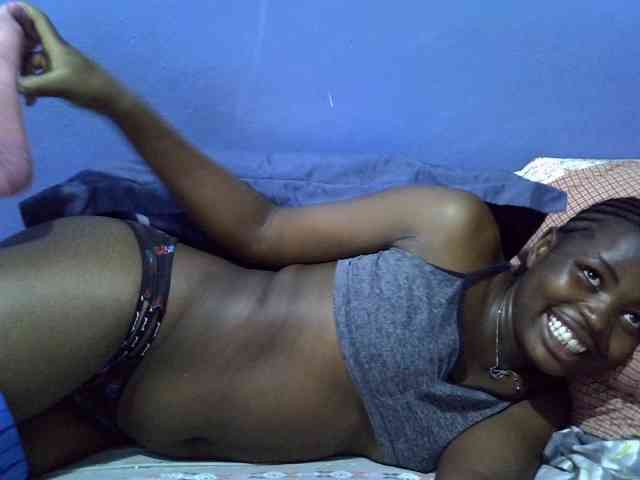 curvy-corazon webcam