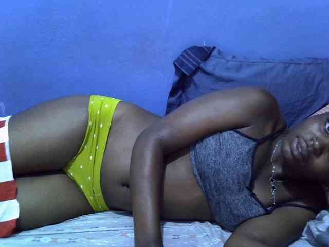 curvy-corazon webcam