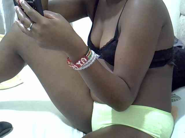 curvy-corazon webcam