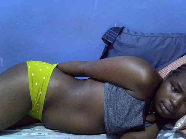 curvy-corazon webcam