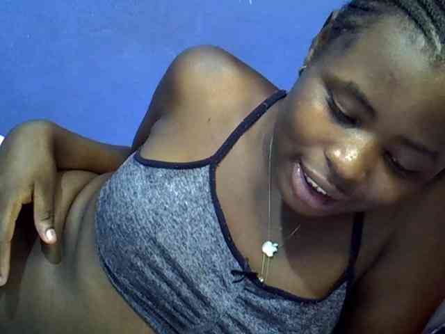curvy-corazon webcam