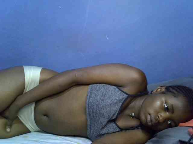 curvy-corazon webcam