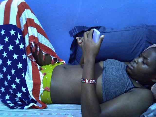 curvy-corazon webcam