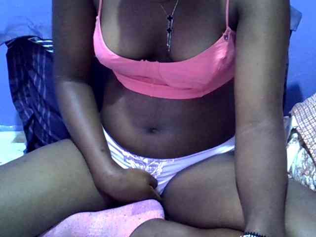 curvy-corazon webcam