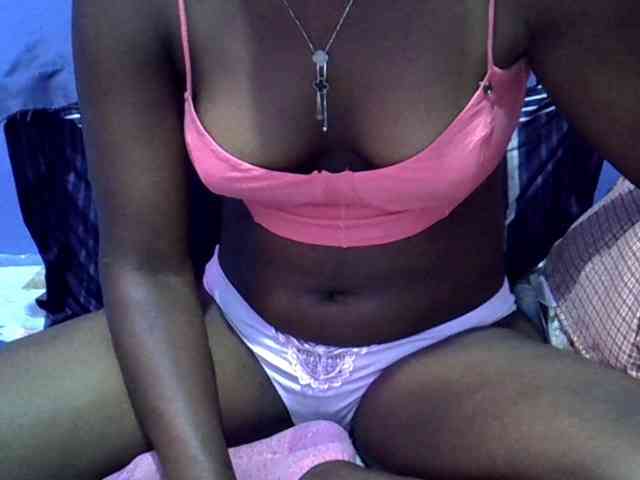 curvy-corazon webcam