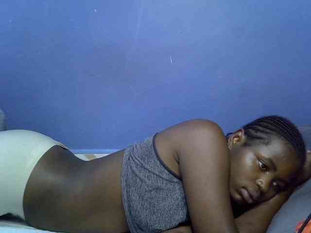 curvy-corazon webcam