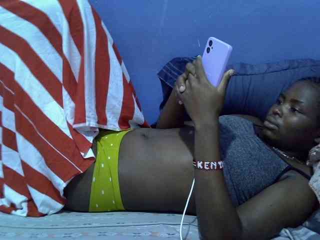 curvy-corazon webcam