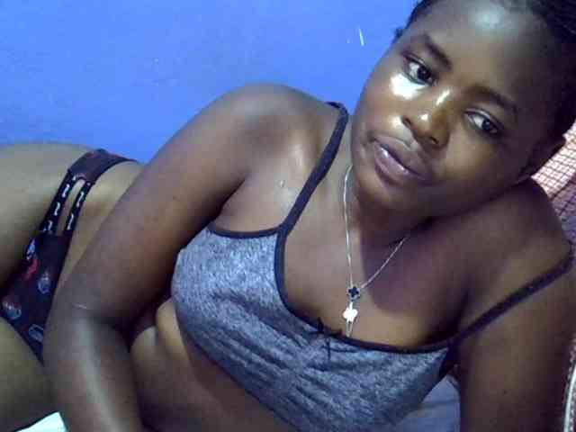 curvy-corazon webcam